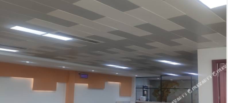 米格酒店(郑州高铁东站绿地双子塔店)图片