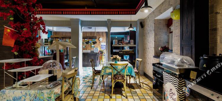 静谧小应客栈(稻城亚丁景区游客中心店)图片