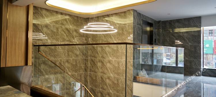 蓝湾智能酒店(万达广场店)图片