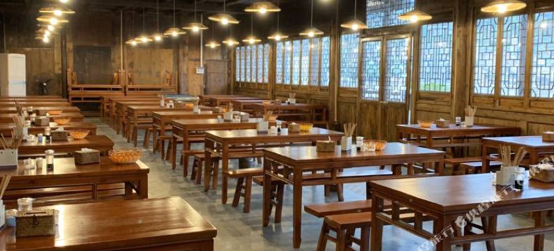 悦莱星级酒店(镇远古城景区店)图片