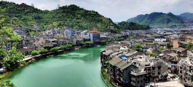 居山问水民宿(镇远古城祝圣桥店)图片