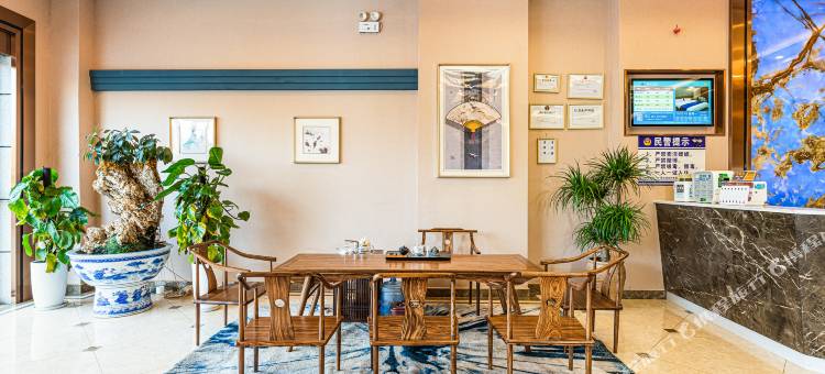 嵩明锦和酒店(杨林大学城店)图片