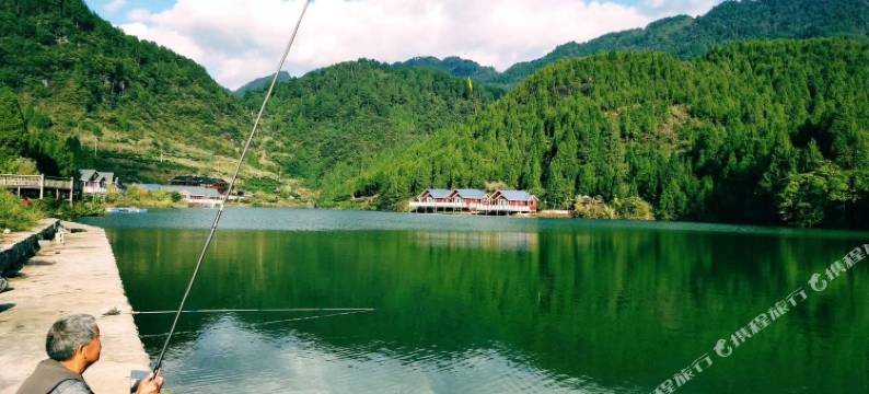 龙山西拉部别墅图片