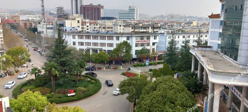 华宁人和酒店图片