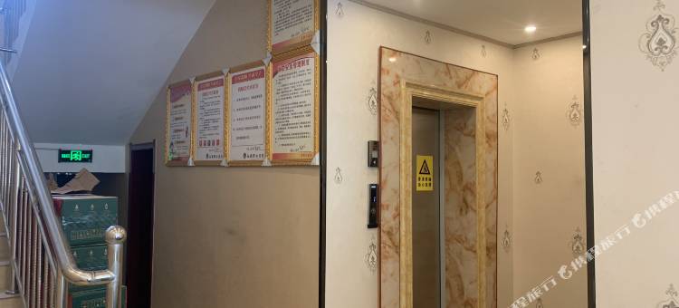巴青蜀都大酒店图片