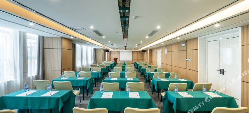 轻雅酒店(南昌青山湖地铁站店)图片