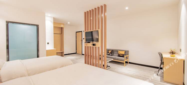 青季酒店(海口骑楼老街南亚广场店)图片