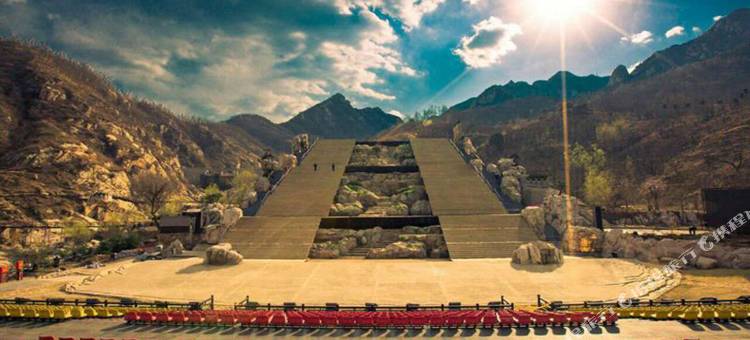 艺龙米高时尚酒店(泰山天外村登山口店)图片