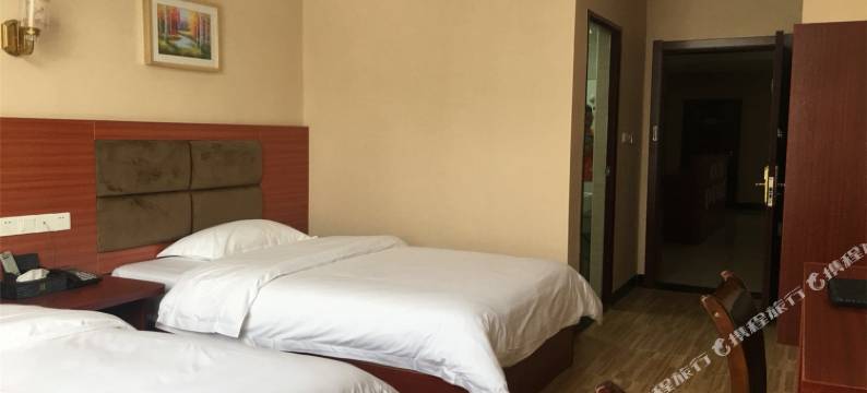 鹭江精品酒店(赣州站巨亿万达店)图片