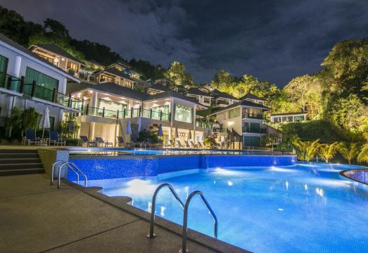 Royale Chulan Cherating VillaHotel Overview