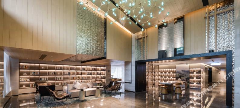 福州五四路树兜地铁站亚朵酒店图片