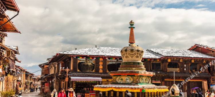 花筑·朗康达·藏遇悠音轻氧供暖轻奢美宿(独克宗古城月光广场店)图片