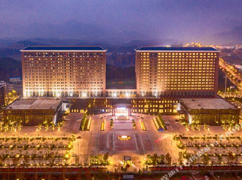 您的位置: 首页 酒店预订 > 遵义酒店