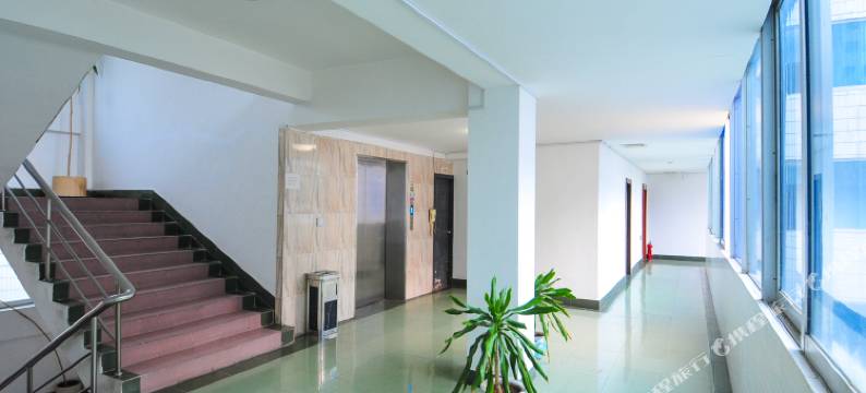 三亚川亚宾馆(夏日百货大东海浴场店)图片