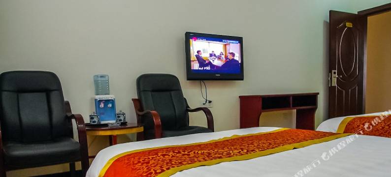 峨眉山福来居图片