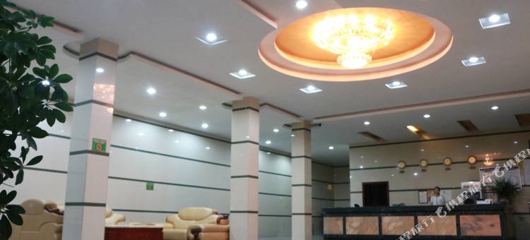 蓝山新港大酒店图片