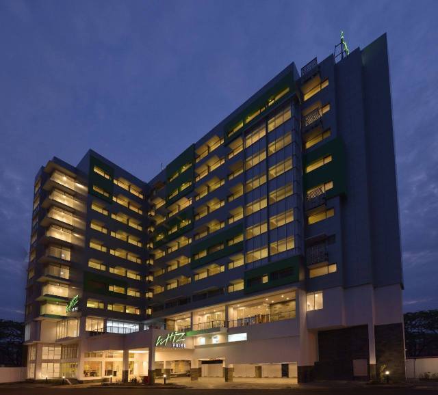 Whiz Prime Hotel Megamas Manado Over view