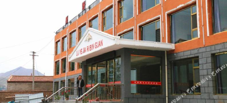祁连绿野假日宾馆图片