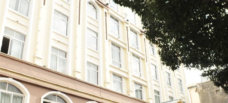 腾冲南亚大酒店(绮罗古镇旅游客运站店)图片