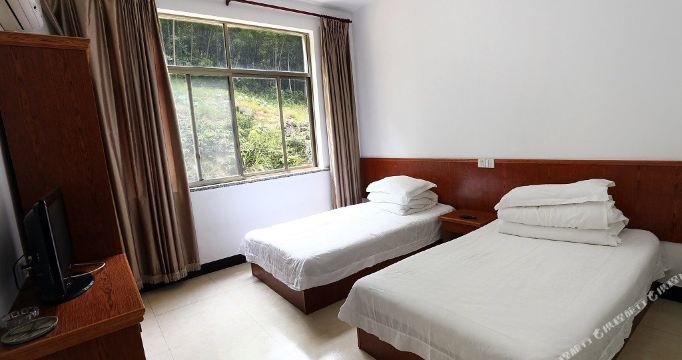 地址(位置,怎么去,怎么走):  富春江风景区富春江镇芦茨村双源2组17号