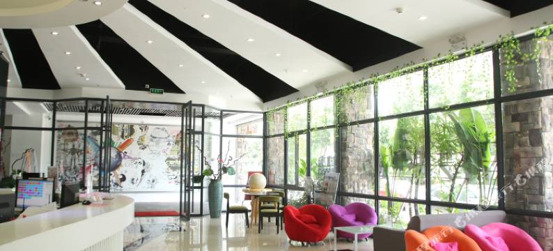 兰丽百合酒店(新达城时代广场北湖店)图片