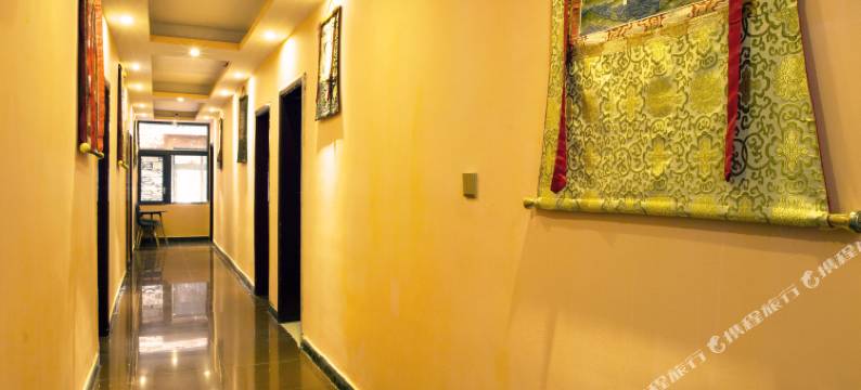 四姑娘山零丰阁客栈(长坪沟景区店)图片