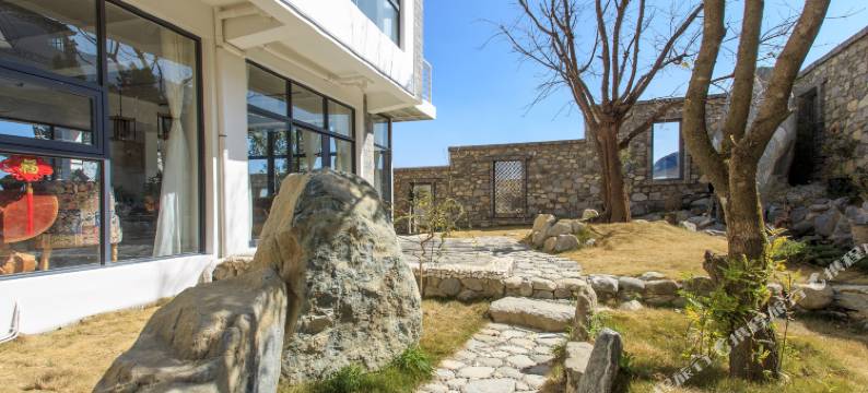 大理泊宁山馆图片