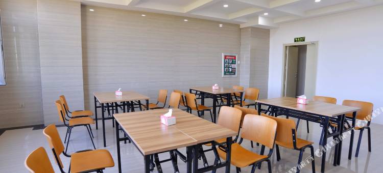 速8酒店(盘锦辽东湾新区滨海大道店)图片