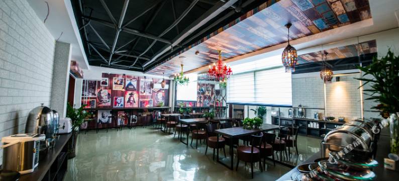 多维空间精选酒店(李村地铁站向阳路步行街店)图片