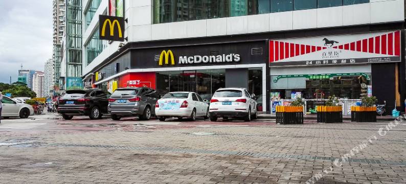 爱尚公寓(深圳南山服装批发城南油地铁站店)图片