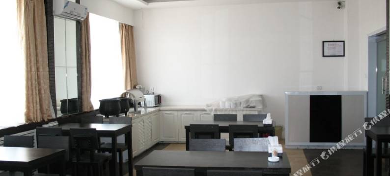 金葵花快捷酒店(包头青山万达广场店)图片