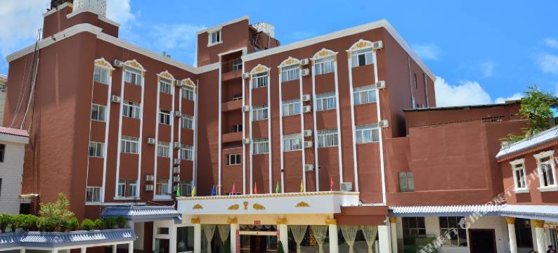 师宗大酒店图片