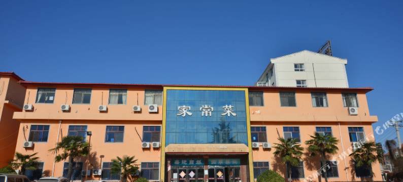 鲁山下汤温泉度假村图片