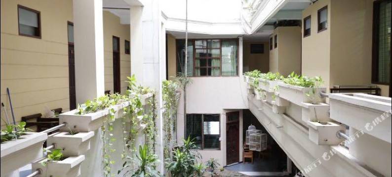 RedDoorz Near Padma Beach图片