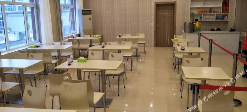 康平龍湖宾馆图片