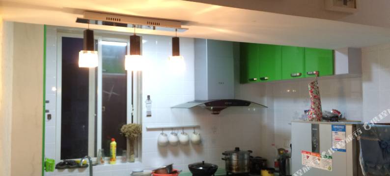 上海浦东金桥五莲路地铁站精装两居室普通公寓图片