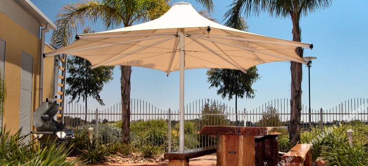 雄伟绿洲公寓(Majestic Oasis Apartments)图片