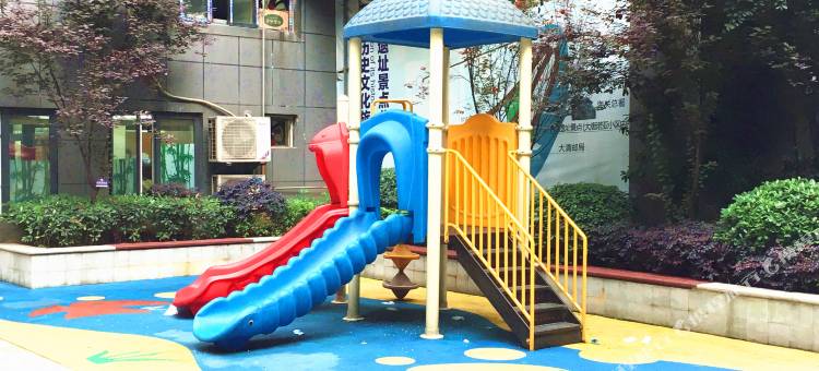 重庆江畔e家酒店公寓图片