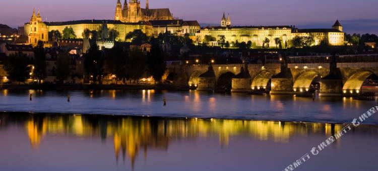 阿括斯市区酒店(Alqush Downtown Hotel)图片