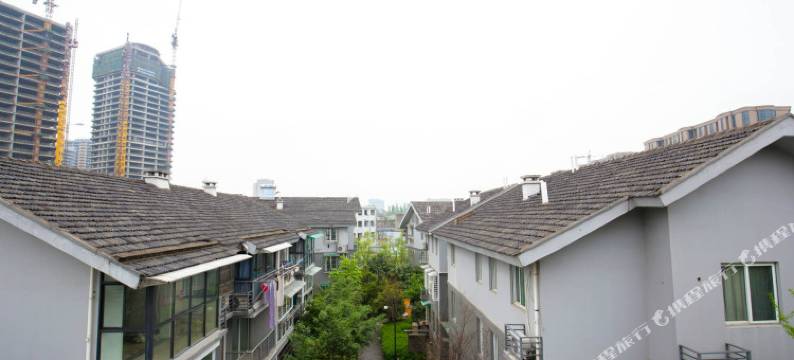 杭州乐觅画室复式公寓图片