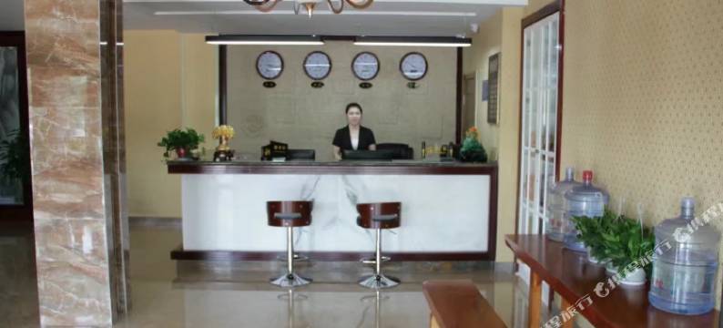 鄄城碧水柏青酒店图片