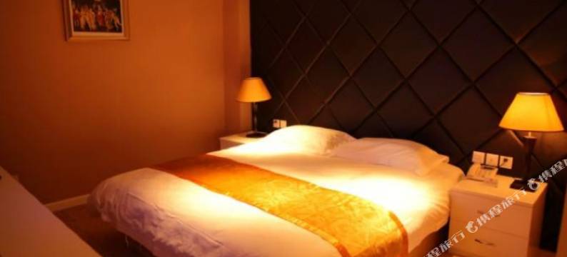 承德塞拉维酒店(避暑山庄火车站店)图片