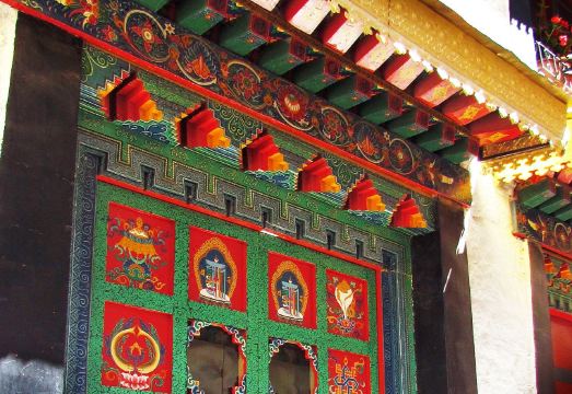 拉萨八宝宾馆（八廓街大昭寺店）外景图