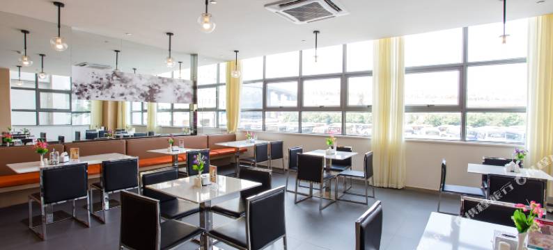 尊享锦轩精品酒店(昆明北部汽车站店)图片