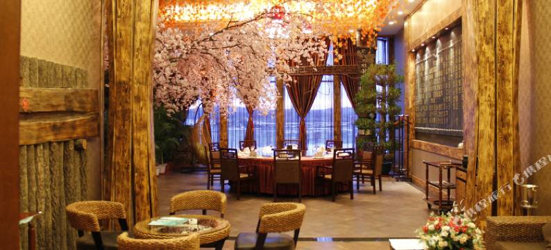 伊春梅花河山庄图片