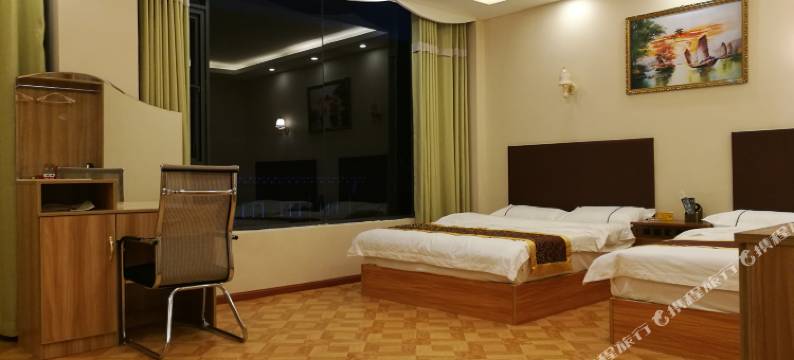 炉霍龙腾大酒店图片