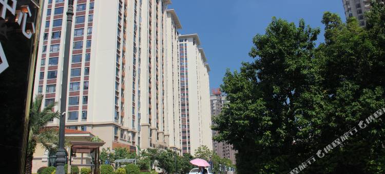 惠州潜宿轻奢公寓(大亚湾西区碧桂园翡翠山店)图片