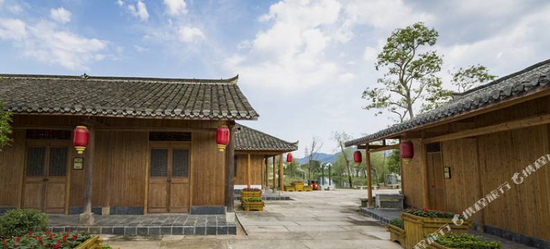 泾县畔水街木屋酒店图片