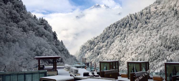 华美达温泉度假酒店(古尔沟旅游度假区店)图片