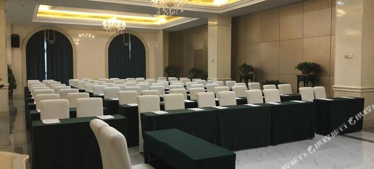 西宁蕾帝森国际大酒店(城南新区会展中心店)图片